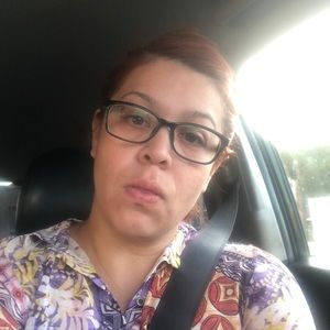 Meet your Posher, Jdenise